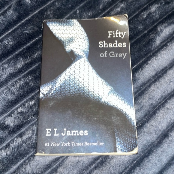 50 Shades of Grey Book - Picture 1 of 4
